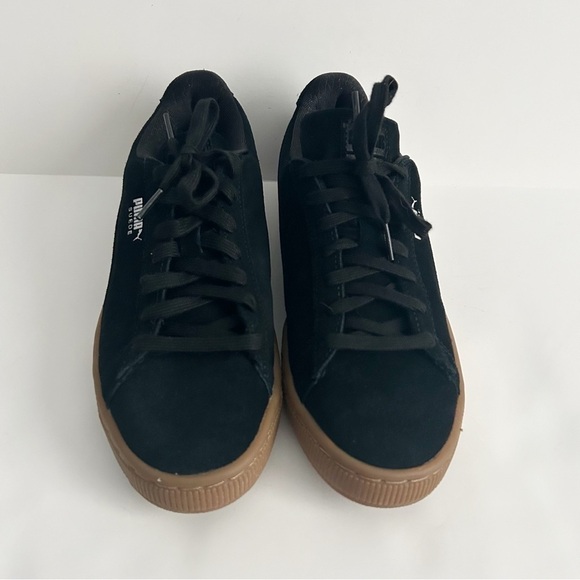 Puma Black Suede Classic Debossed Q4 Shoes - Picture 2 of 7